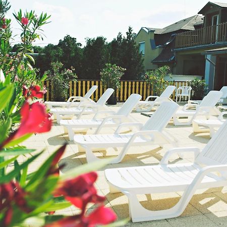 Hotel Magnolia بالاتونزيبيد المظهر الخارجي الصورة