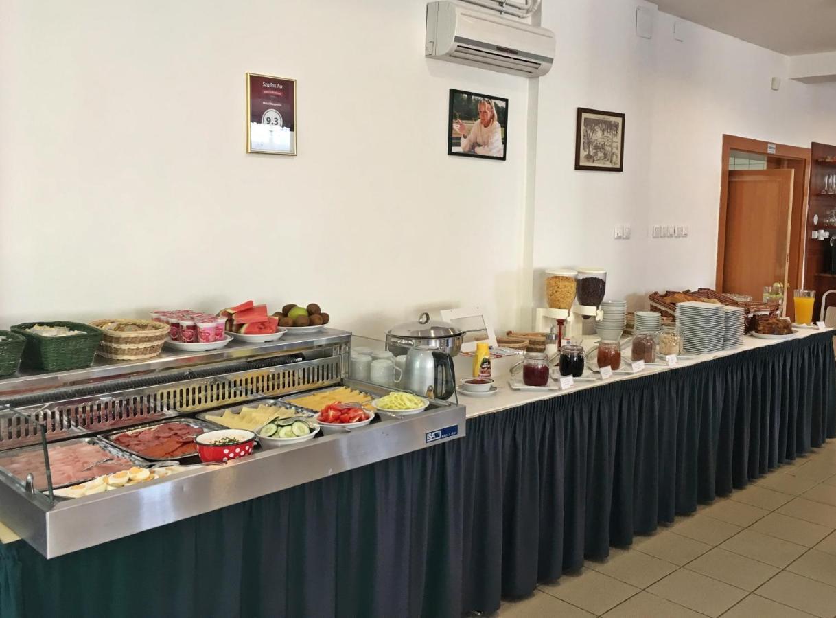 Hotel Magnolia بالاتونزيبيد المظهر الخارجي الصورة