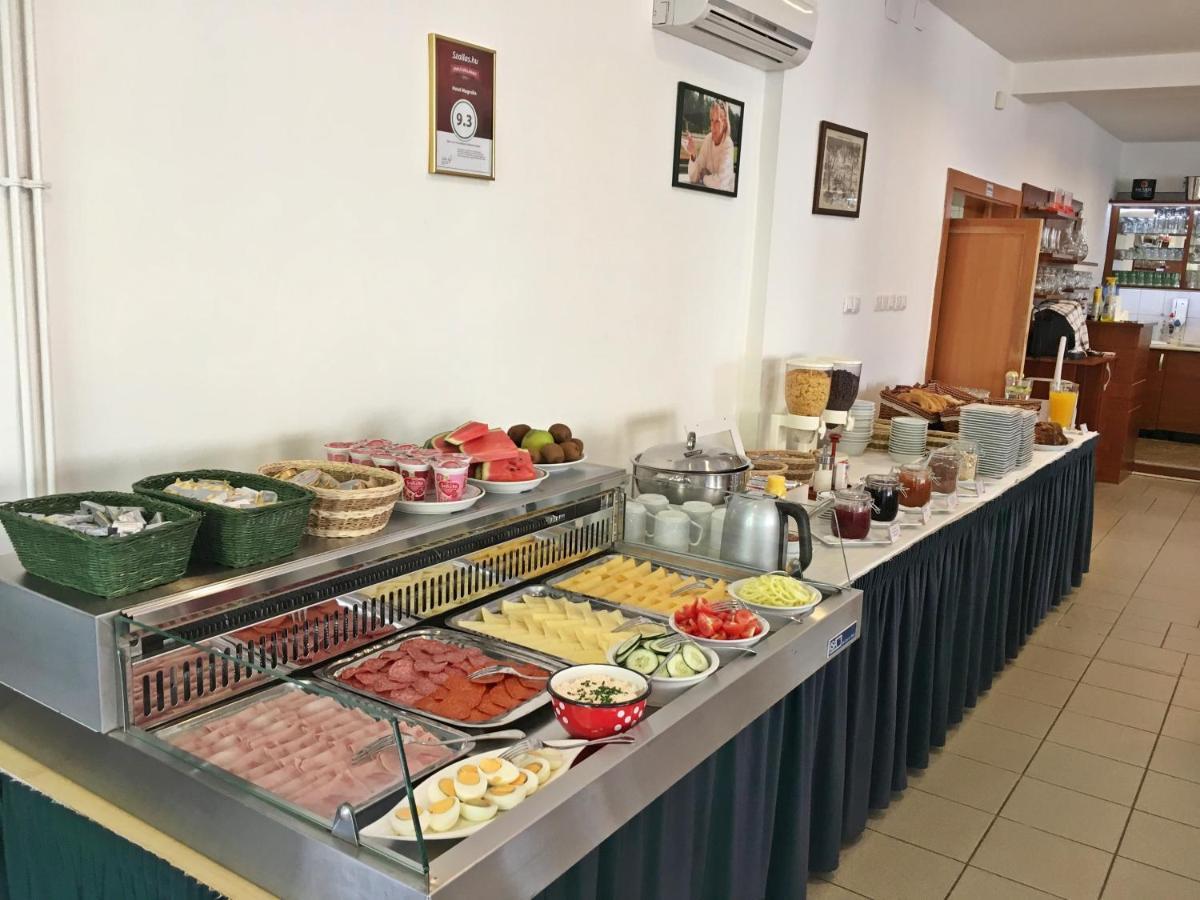 Hotel Magnolia بالاتونزيبيد المظهر الخارجي الصورة